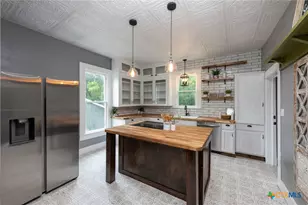 219 Thornton St, Gonzales, TX 78629 - Photo 13