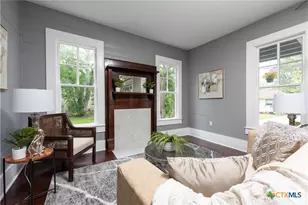 219 Thornton St, Gonzales, TX 78629 - Photo 9