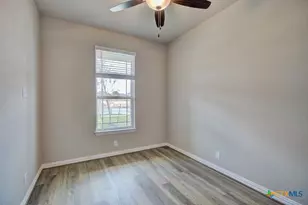 2114 Shepards St, Seguin, TX 78155 - Photo 3