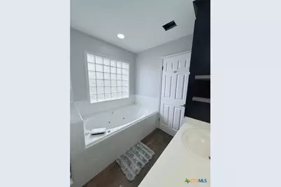 111 Belmoor Lane, Victoria, TX 77904 - Photo 35