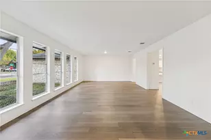 1939 Wayside Dr, Seguin, TX 78155 - Photo 15