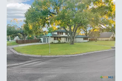 1939 Wayside Drive, Seguin, TX 78155 - Photo 1
