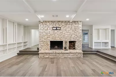 1939 Wayside Drive, Seguin, TX 78155 - Photo 9