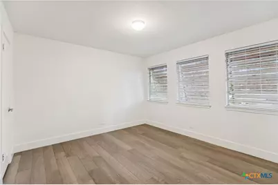 1939 Wayside Drive, Seguin, TX 78155 - Photo 23