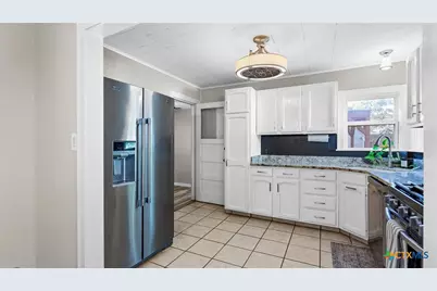 760 Roosevelt Street, New Braunfels, TX 78130 - Photo 9