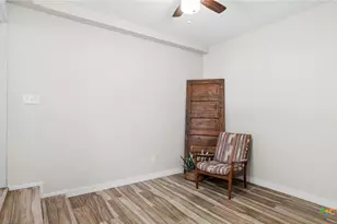 760 Roosevelt St, New Braunfels, TX 78130 - Photo 11