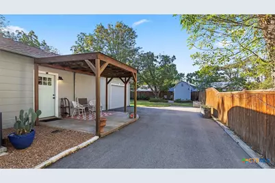 760 Roosevelt Street, New Braunfels, TX 78130 - Photo 23