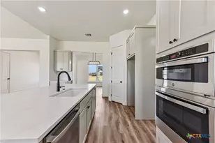 11060 Eagle Walk Blvd, Salado, TX 76571 - Photo 17