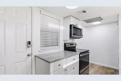 114 T Bar M Drive, New Braunfels, TX 78132 - Photo 9