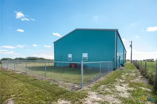 185 E Tiki Dr, Seadrift, TX 77983 - Photo 29