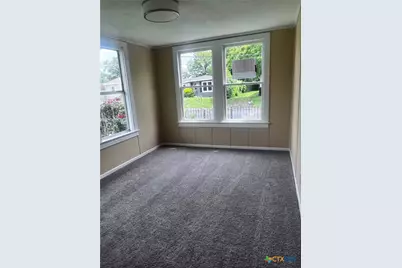 706 E Virginia, Victoria, TX 77901 - Photo 9