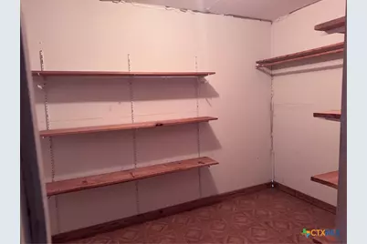 609 E Sarah Street, Cuero, TX 77954 - Photo 11