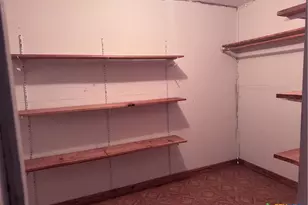 609 E Sarah St, Cuero, TX 77954 - Photo 11