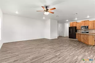 828 Elijah La, Lampasas, TX 76550 - Photo 7