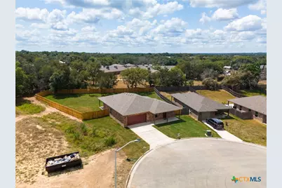 828 Elijah Ln, Lampasas, TX 76550 - Photo 3