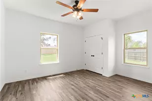 828 Elijah La, Lampasas, TX 76550 - Photo 21