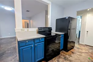 1108 Marlton St, San Marcos, TX 78666 - Photo 9