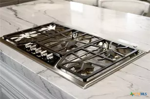 2447 Wallaby Cir, New Braunfels, TX 78132 - Photo 7