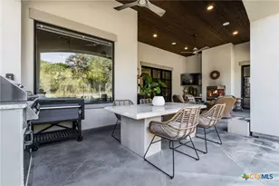 2447 Wallaby Cir, New Braunfels, TX 78132 - Photo 27