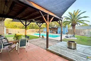 601 Lawrence St, Refugio, TX 78377 - Photo 27