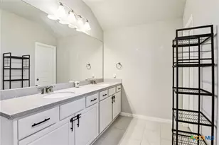 2034 Egret Ave, New Braunfels, TX 78132 - Photo 25