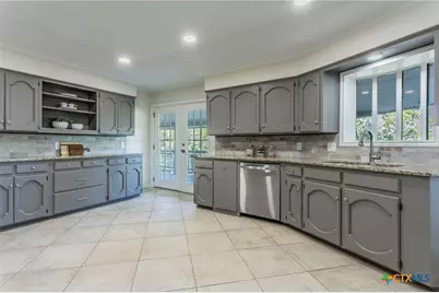 608 Ridgecrest Drive, Salado, TX 76571 - Photo 13