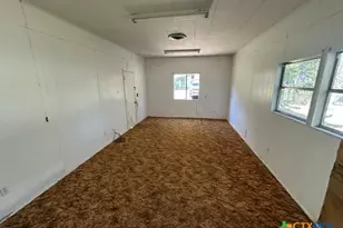 612 S East St, Edna, TX 77957 - Photo 11