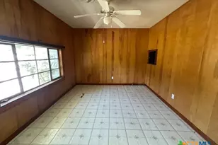 612 S East St, Edna, TX 77957 - Photo 7