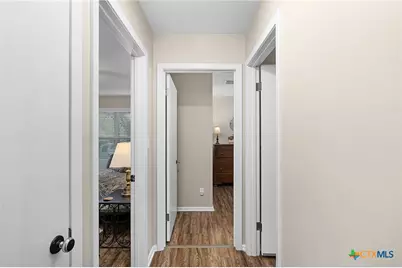 2052 Gruene Road, New Braunfels, TX 78130 - Photo 17