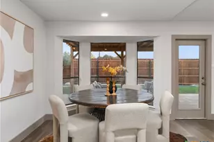 14 Country Club Cir, New Braunfels, TX 78130 - Photo 3