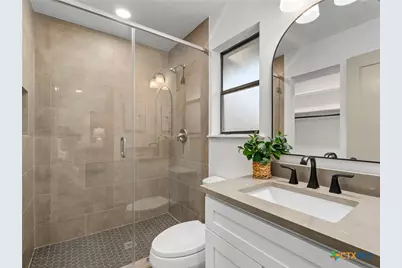 14 Country Club Circle, New Braunfels, TX 78130 - Photo 19