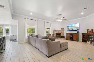 2594 Belle Hubbard Trl, Belton, TX 76513 - Photo 7