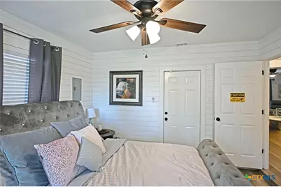 553 Scenic Drive, Canyon Lake, TX 78133 - Photo 17