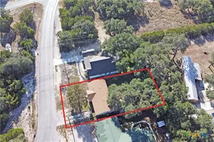 553 Scenic Dr, Canyon Lake, TX 78133 - Photo 3