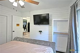 553 Scenic Dr, Canyon Lake, TX 78133 - Photo 19