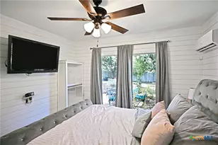 553 Scenic Dr, Canyon Lake, TX 78133 - Photo 17