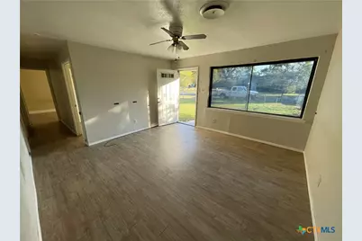 227 E Valley Road, Harker Heights, TX 76548 - Photo 3