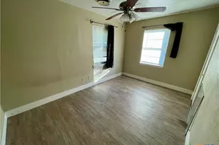 227 E Valley Rd, Harker Heights, TX 76548 - Photo 5