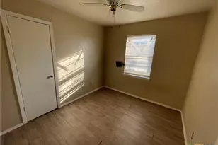 227 E Valley Rd, Harker Heights, TX 76548 - Photo 7