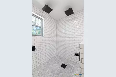 1307 Nix Road, Lampasas, TX 76550 - Photo 29