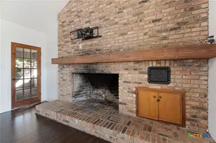 1307 Nix Rd, Lampasas, TX 76550 - Photo 9