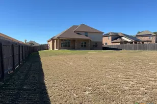 1021 Republic Cir, Copperas Cove, TX 76522 - Photo 9