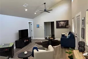 252 Lexington Pass, Canyon Lake, TX 78133 - Photo 3
