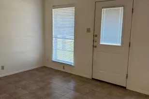 1514 Shannon Cir, New Braunfels, TX 78130 - Photo 5