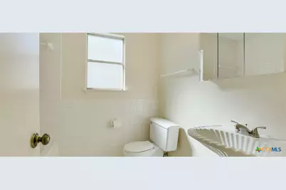 3908 Holt Drive, Austin, TX 78749 - Photo 5