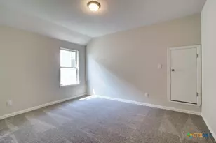 2129 Shepards St, Seguin, TX 78155 - Photo 25