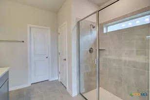 2129 Shepards St, Seguin, TX 78155 - Photo 15