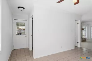 305 Windrock Dr, Victoria, TX 77904 - Photo 17