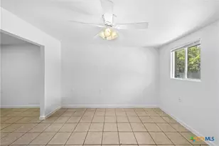 1007 Hackberry St, San Marcos, TX 78666 - Photo 9
