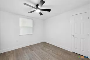 1007 Hackberry St, San Marcos, TX 78666 - Photo 21